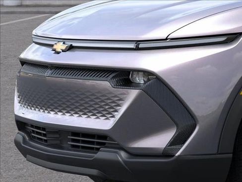 New 2026 Chevrolet Equinox EV LT image 13