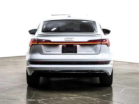 Used 2022 Audi e-tron Premium w/ Convenience Plus Package image 5
