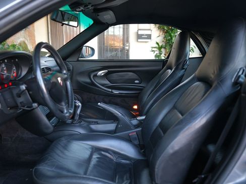 Used 2004 Porsche 911 Carrera 4 image 11