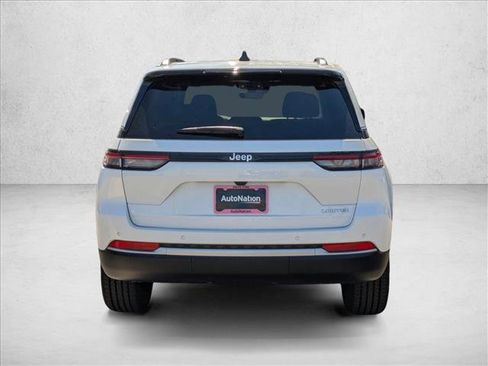 New 2026 Jeep Grand Cherokee Limited RWD image 7