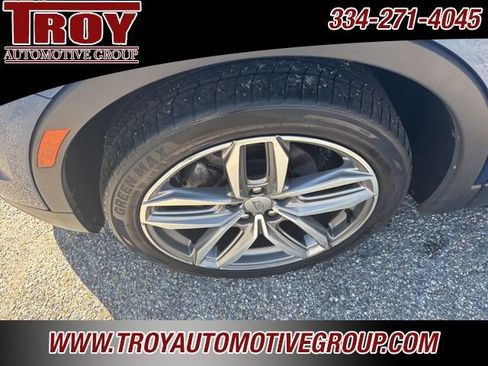 Used 2019 Cadillac XT4 Sport image 23