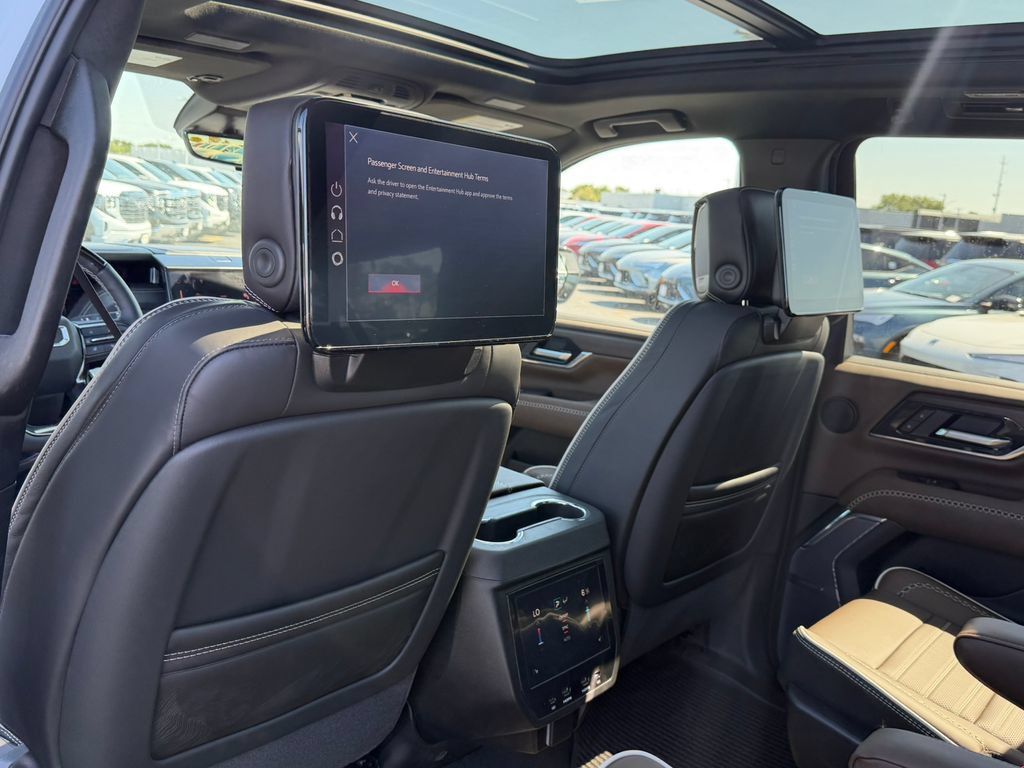 New 2026 GMC Yukon XL Denali Ultimate AWD/4WD image 37