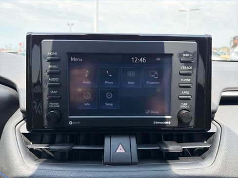 Used 2022 Toyota RAV4 SE AWD/4WD image 12