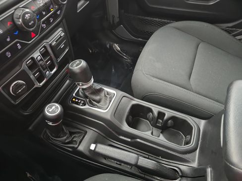 Used 2020 Jeep Wrangler Unlimited Sport S w/ Sun And Sound Package AWD/4WD image 24