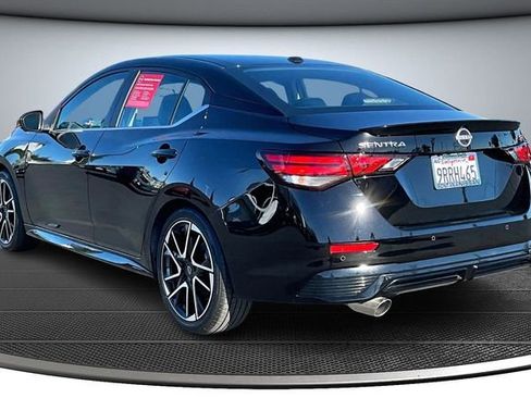 Certified 2025 Nissan Sentra SR w/ SR Premium Package image 4