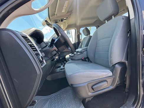Used 2018 RAM 2500 Tradesman w/ Chrome Appearance Group AWD/4WD image 12