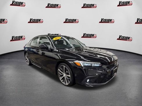 Used 2023 Honda Civic Touring image 3