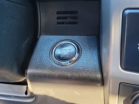 Used 2016 Ford F150 Platinum w/ Equipment Group 701A Luxury AWD/4WD image 24