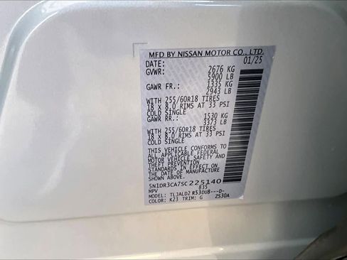 Used 2025 Nissan Pathfinder SL image 34