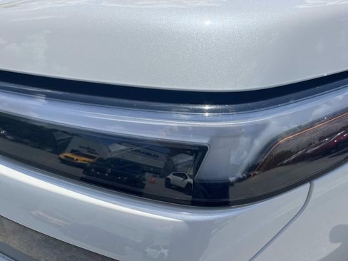 New 2026 Subaru Outback Premium w/ Premium/Limited Package 2 AWD/4WD image 9