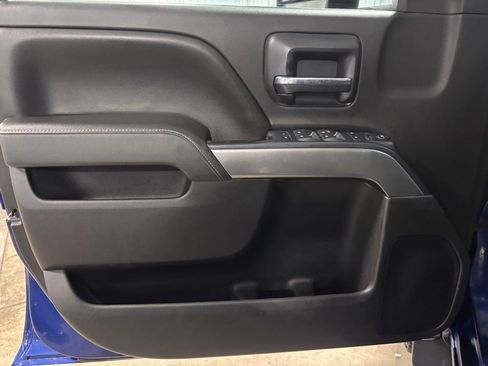 Used 2015 Chevrolet Silverado 2500 LT w/ LT Convenience Package image 9