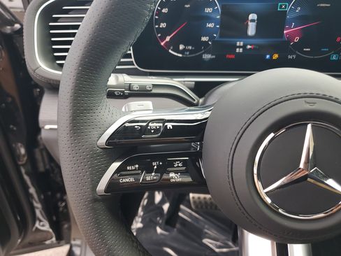 New 2026 Mercedes-Benz GLS 580 4MATIC image 37