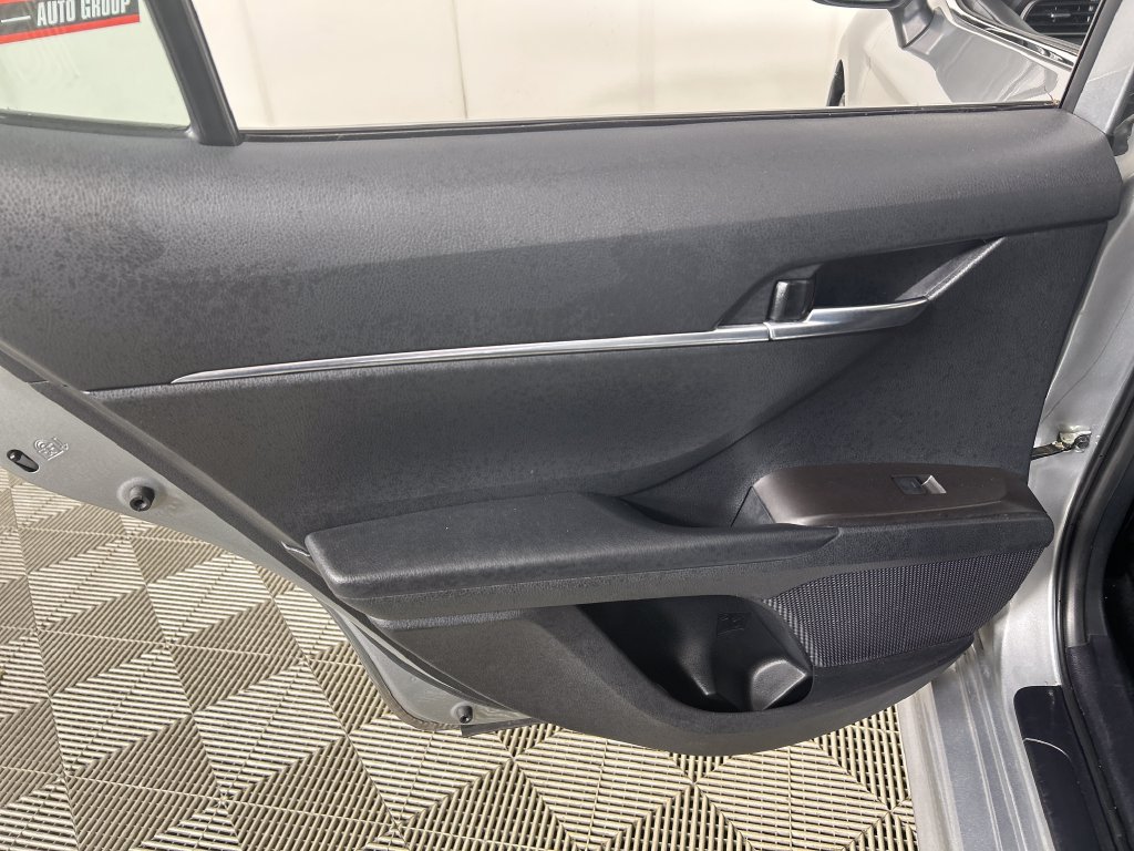 Used 2024 Toyota Camry SE FWD image 16