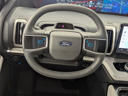 New 2026 Ford Expedition Max Active image 16