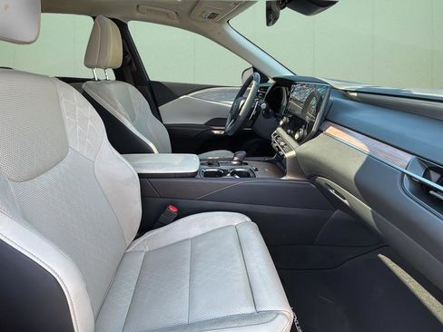 Used 2023 Lexus RX 350 w/ Accessory Package (Z1) image 41