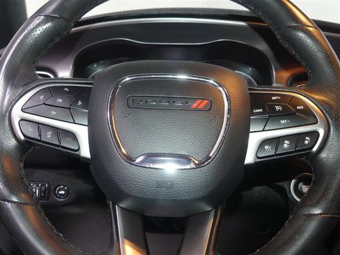 Used 2019 Dodge Charger Scat Pack w/ Dynamics Package RWD image 32