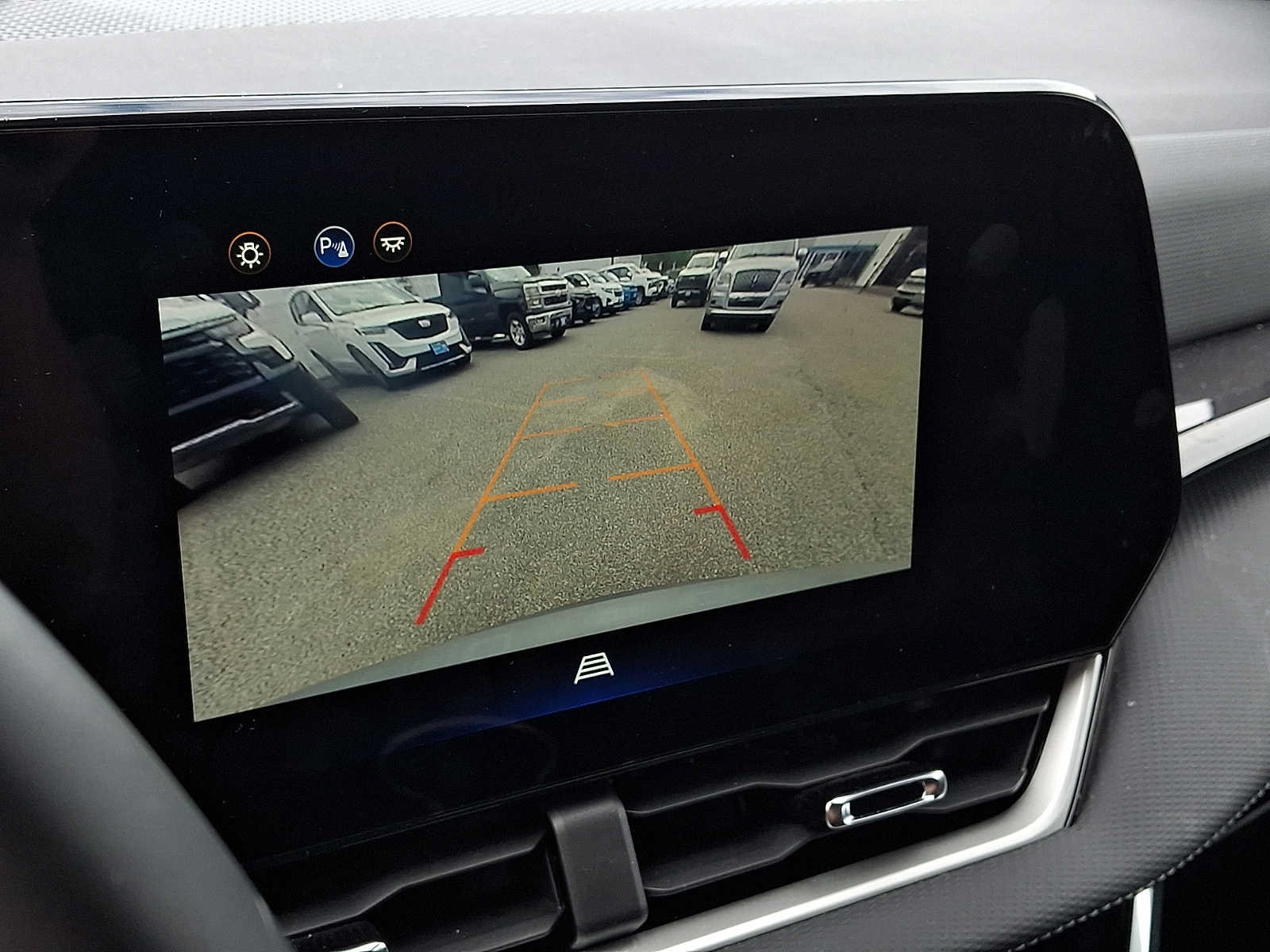 Certified 2025 Chevrolet Equinox LT AWD/4WD image 17