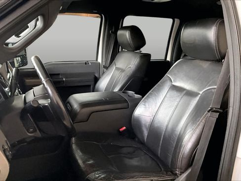 Used 2014 Ford F250 Lariat w/ Lariat Interior Package AWD/4WD image 7