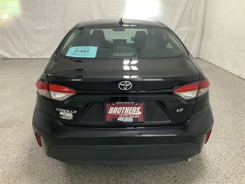 Used 2025 Toyota Corolla LE FWD image 6