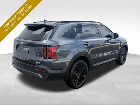 Used 2021 Kia Sorento S w/ Panoramic Sunroof Package AWD/4WD image 4