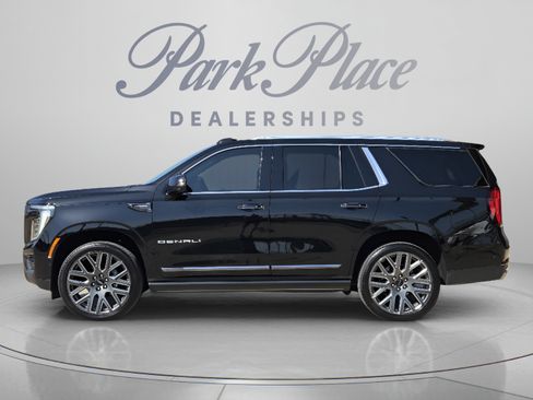 Used 2026 GMC Yukon Denali Ultimate AWD/4WD image 2