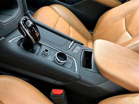 Used 2023 Cadillac XT5 Premium Luxury image 15