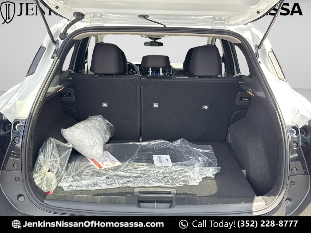 New 2026 Nissan Kicks SV w/ Cold Weather Package FWD image 21