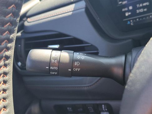 Used 2025 Subaru Forester Touring image 35