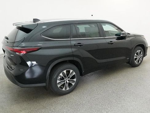New 2026 Toyota Highlander XLE image 65