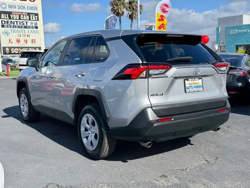 Used 2024 Toyota RAV4 LE image 10