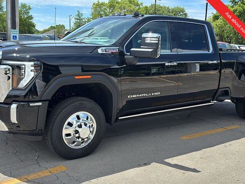 New 2026 GMC Sierra 3500 Denali w/ Denali Reserve Package AWD/4WD image 3