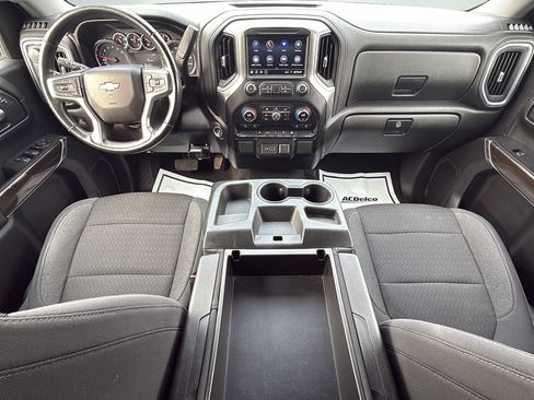 Used 2021 Chevrolet Silverado 1500 LT RWD image 38