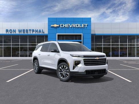 New 2026 Chevrolet Traverse LT image 1