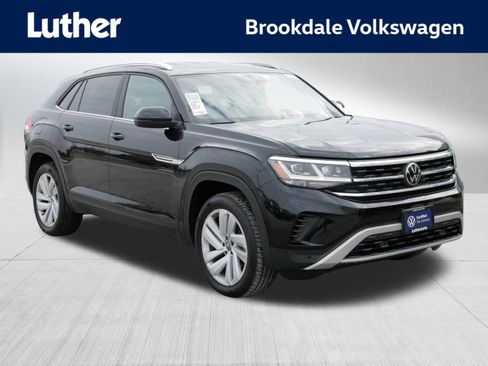 Certified 2023 Volkswagen Atlas Cross Sport SE image 1