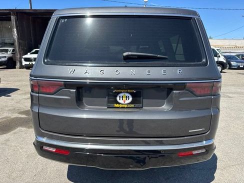 Used 2024 Jeep Wagoneer L Series II w/ Flexible Seating Group AWD/4WD image 6