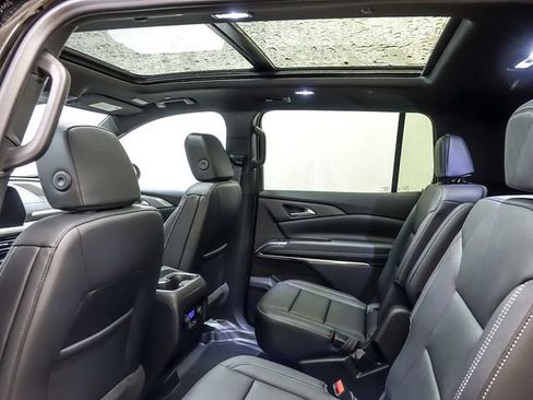 New 2026 Chevrolet Traverse LT AWD/4WD image 11
