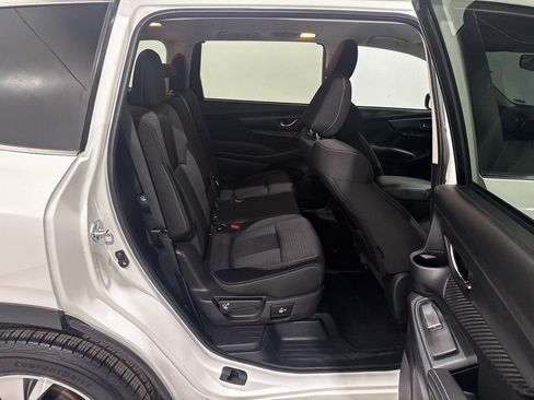 Used 2023 Subaru Ascent Premium image 27
