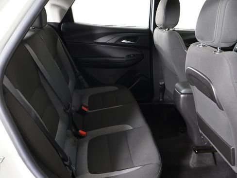 Used 2023 Chevrolet TrailBlazer LT AWD/4WD image 32