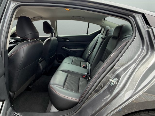 Used 2023 Nissan Altima 2.5 SR FWD image 11