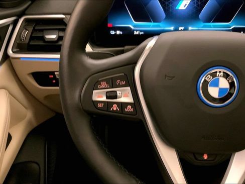 Certified 2023 BMW i4 eDrive35 RWD image 17