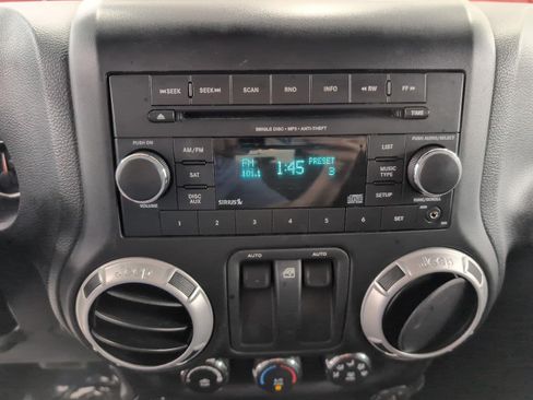Used 2012 Jeep Wrangler Sahara w/ Dual Top Group AWD/4WD image 7
