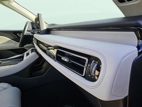 New 2026 Lincoln Aviator Reserve image 14