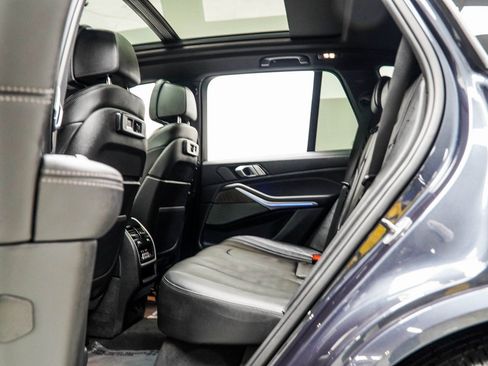 Used 2022 BMW X5 M50i w/ Premium Package image 43