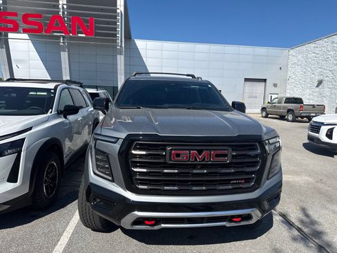 Used 2026 GMC Yukon AT4 Ultimate w/ LPO, Floor Liner Package AWD/4WD image 3