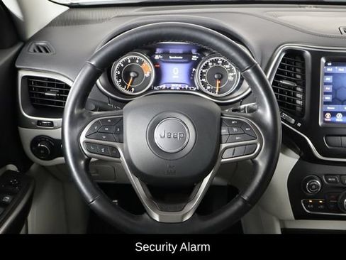 Used 2021 Jeep Cherokee Latitude Lux w/ Comfort/Convenience Group AWD/4WD image 7