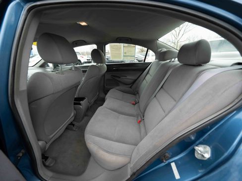 Used 2010 Honda Civic DX-VP image 24