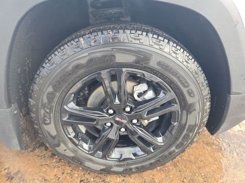 Used 2024 GMC Terrain AT4 w/ Infotainment Package II image 12