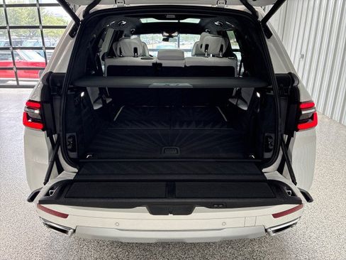 Used 2024 BMW X7 xDrive40i w/ Premium Package AWD/4WD image 29
