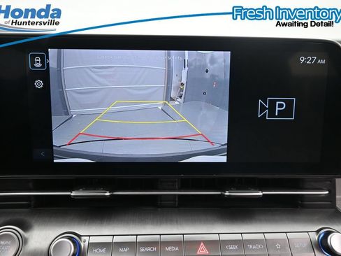 Used 2025 Hyundai Kona SEL AWD/4WD image 16