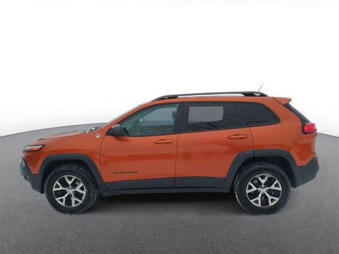 Used 2015 Jeep Cherokee Trailhawk w/ Cold Weather Group image 5